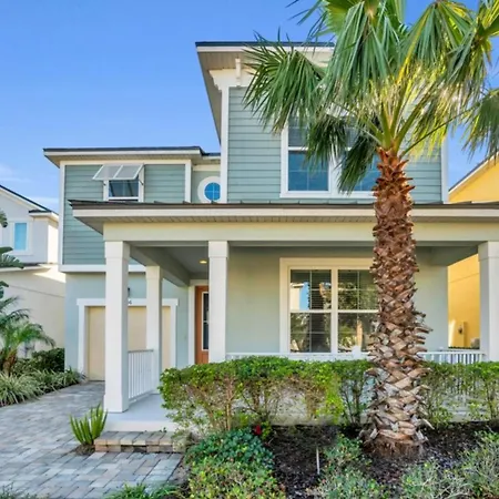 Modern Oasis With 6 Bedrooms And Pool 6360
